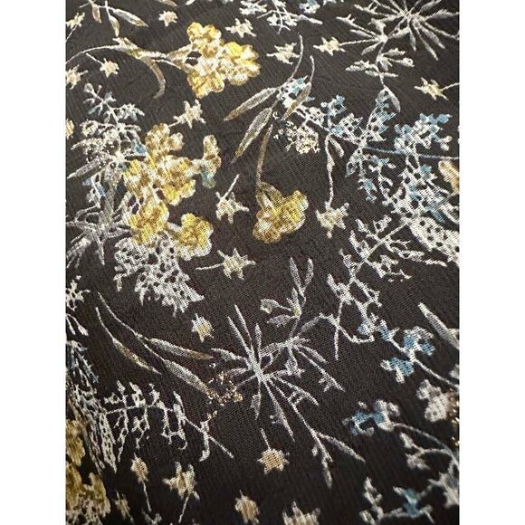 ASTR The Label Floral Faux Wrap Smocked Cuff Plunging Shirt V Neck Semi Sheer M - Picture 5 of 5